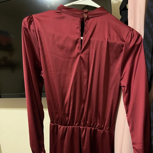 Dress - Picture 2 of 3